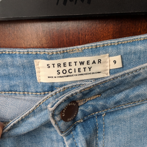 Streetwear Society Light Blue Floral Skinny Jeans - Picture 4 of 5